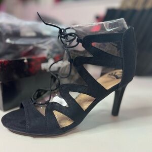 Brand new Fergalicious by Fergie heel size 7 1/2